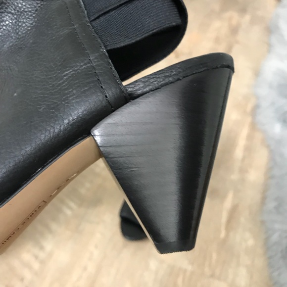 Sandals - Picture 4 of 6